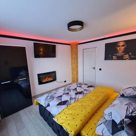 Diamonds House 2 Apartment Lupeni  Екстериор снимка