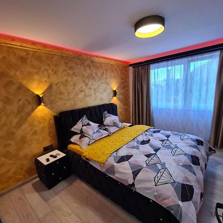 Diamonds House 2 Apartment Lupeni  Екстериор снимка